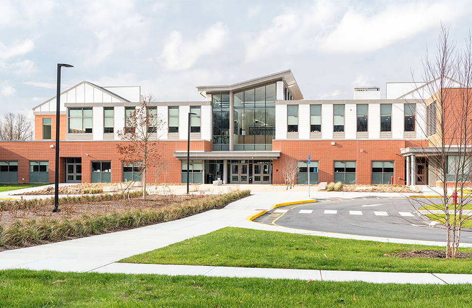 Oxford Middle School Receives CT Building Congress Award